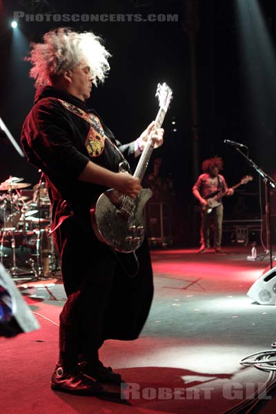 THE MELVINS - 2012-05-26 - PARIS - Espace Charlie Parker - Grande Halle - Jared Warren - Roger Osborne